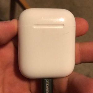 Apple AirPods